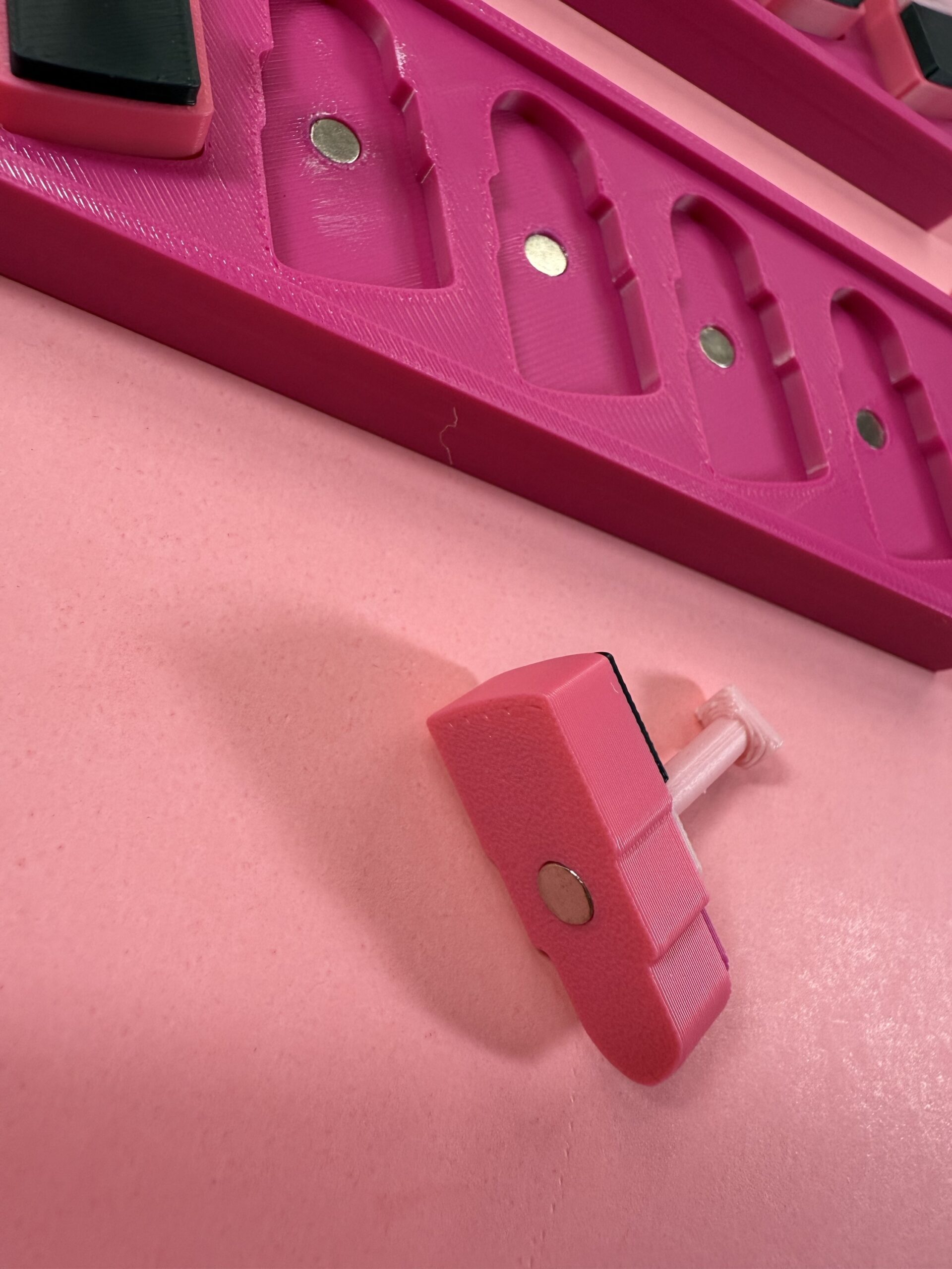 Lipstick Nail Stand - Image 2